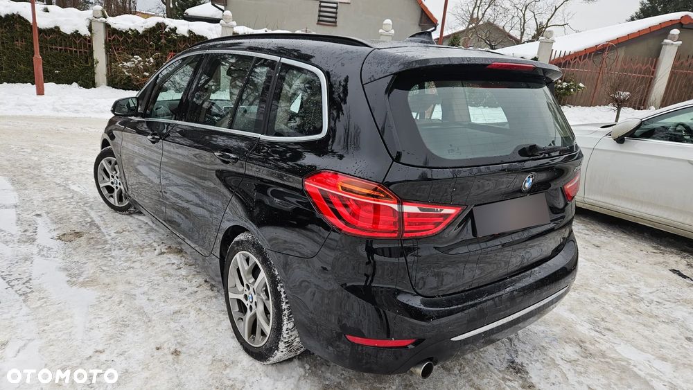 BMW Seria 2 218d Luxury Line - 9