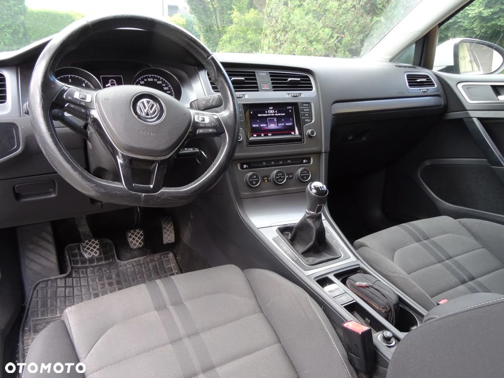 Volkswagen Golf VI 1.6 TDI Comfortline - 12