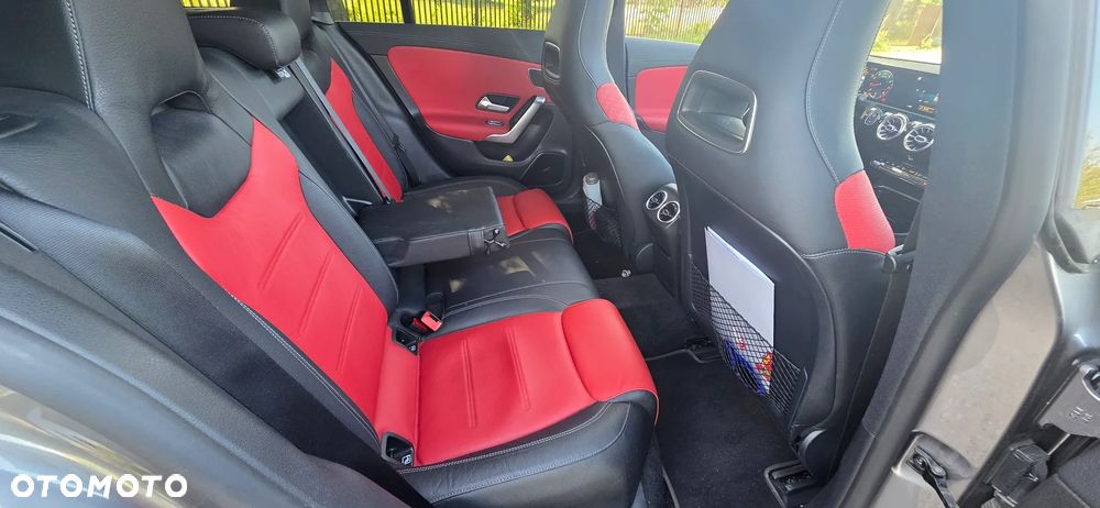 Mercedes-Benz CLA AMG 45 S 4-Matic 8G-DCT - 12