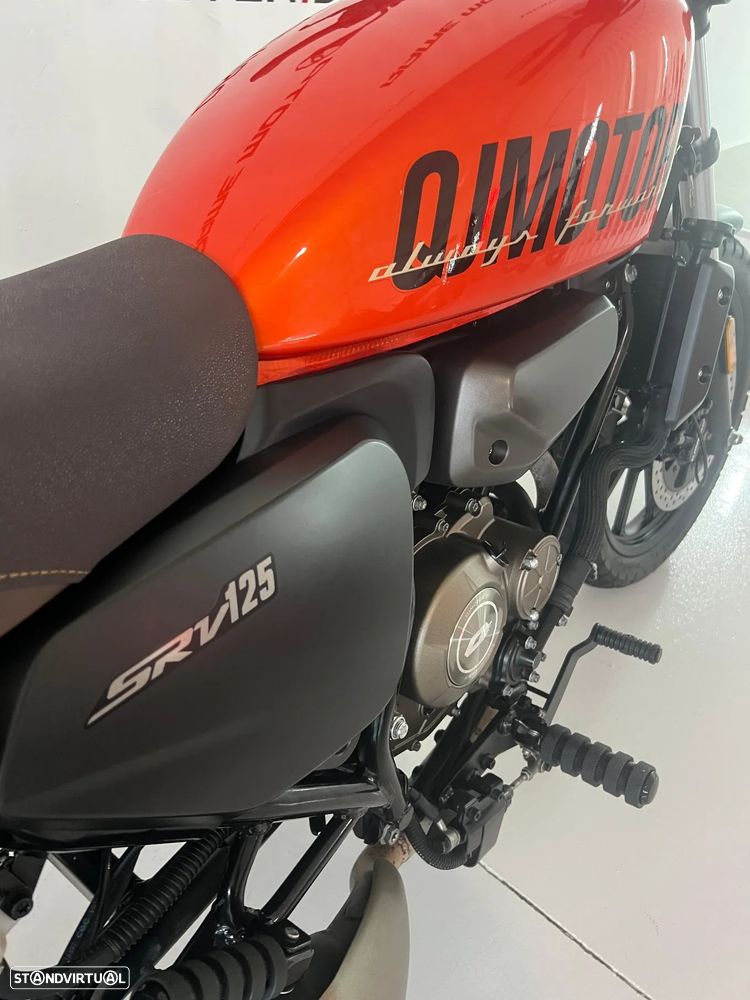 QJ Motor SRV 125 - 7