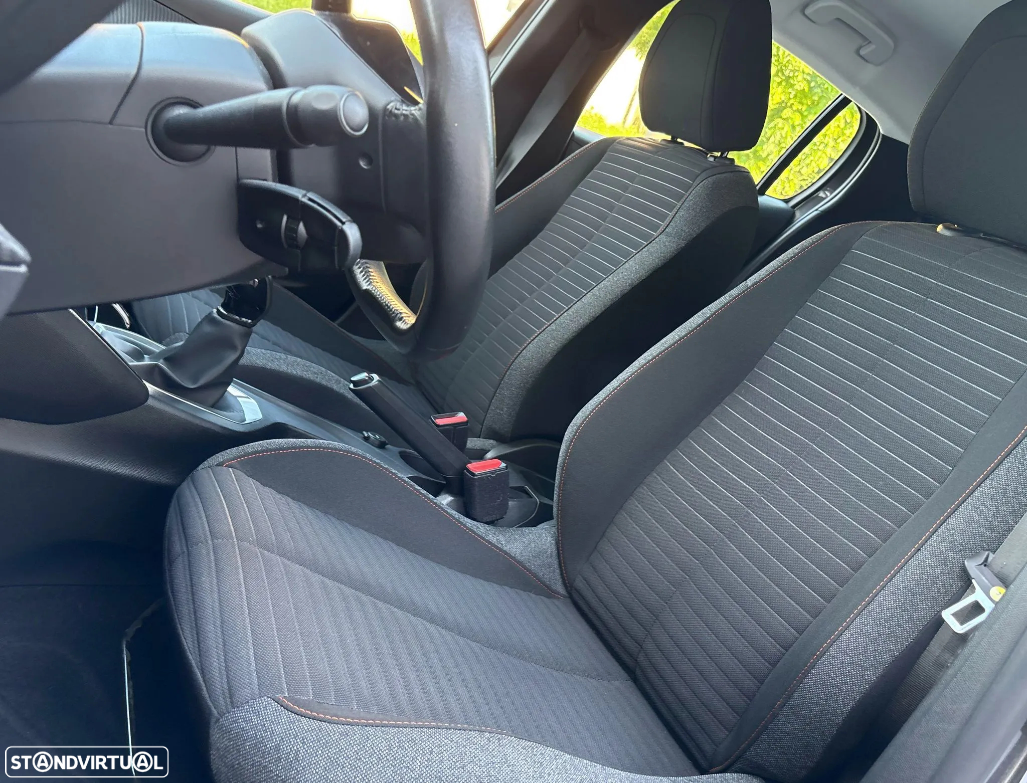 Peugeot 208 1.2 PureTech Active Pack - 6