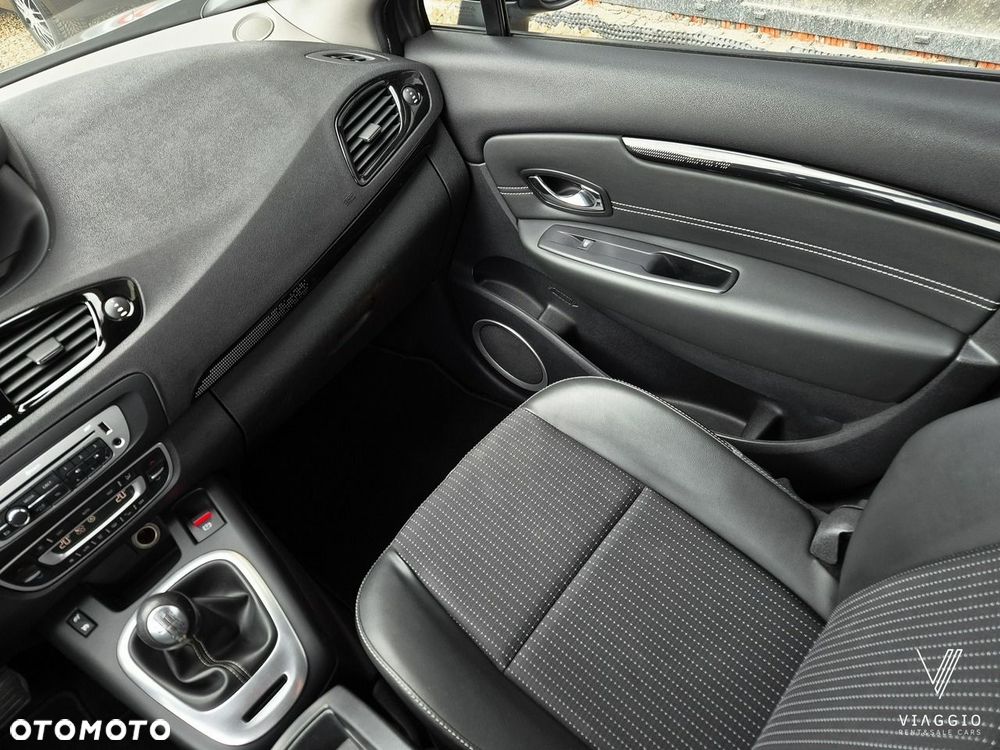 Renault Grand Scenic - 29
