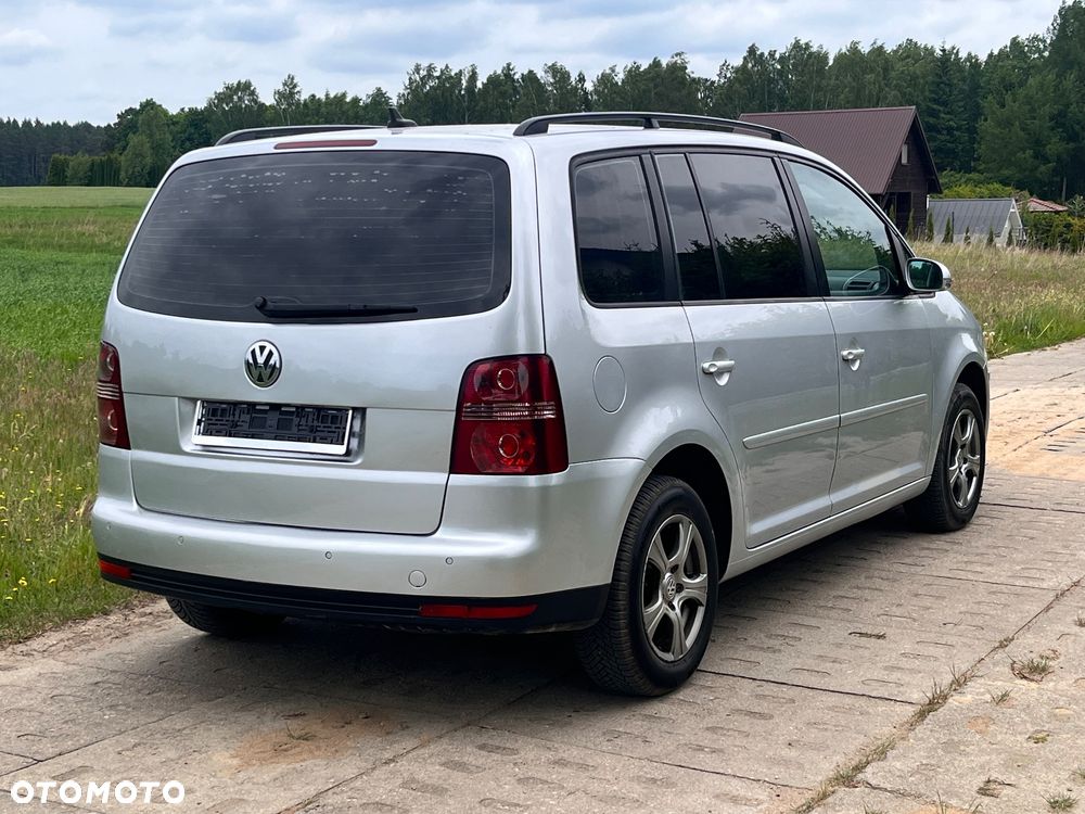 Volkswagen Touran 1.9 TDI DSG Trendline - 5