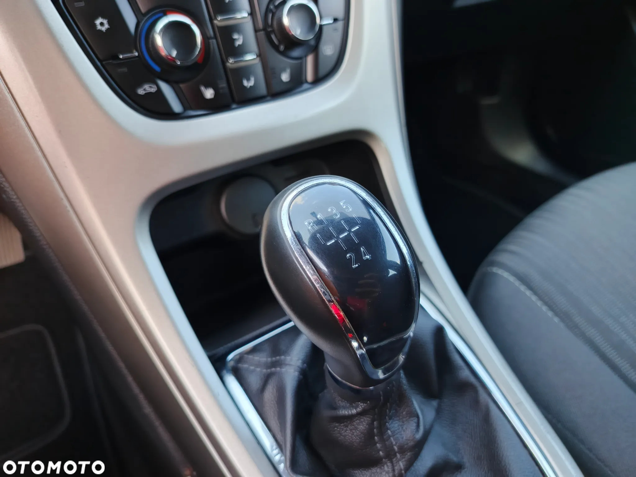 Opel Astra 1.4 EcoFLEX Design Edition - 24