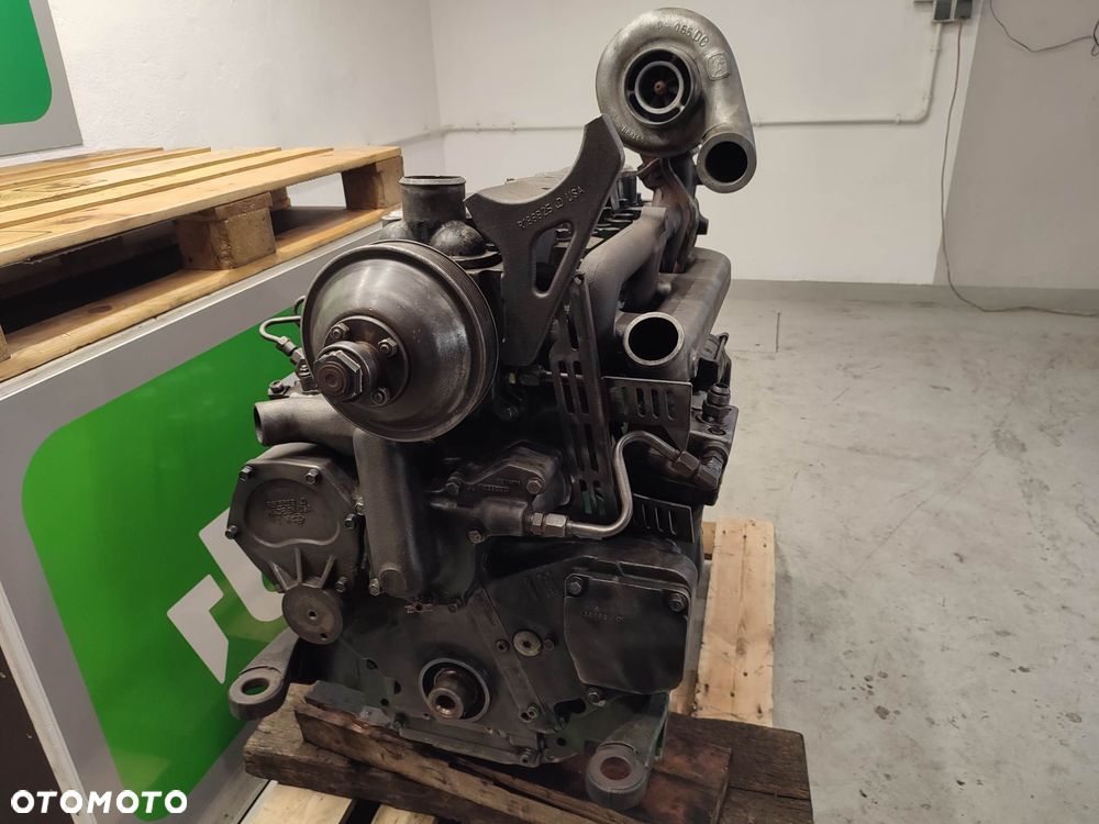 Silnik John Deere 7820 (6081HRW42) - 9