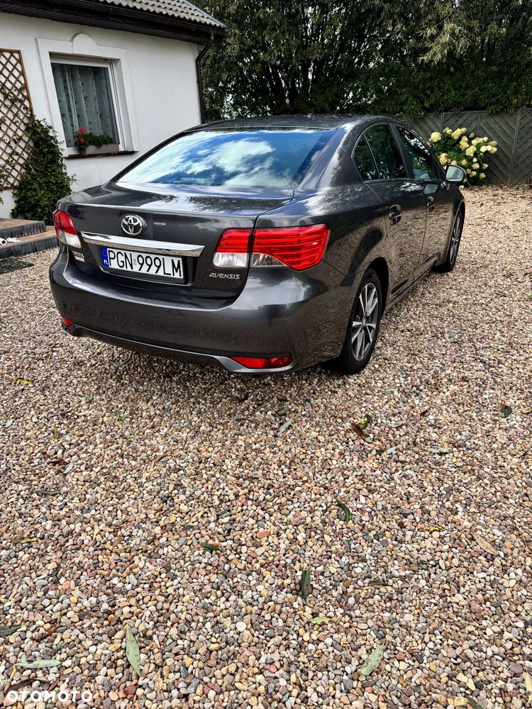 Toyota Avensis 2.0 D-4D Sol - 5