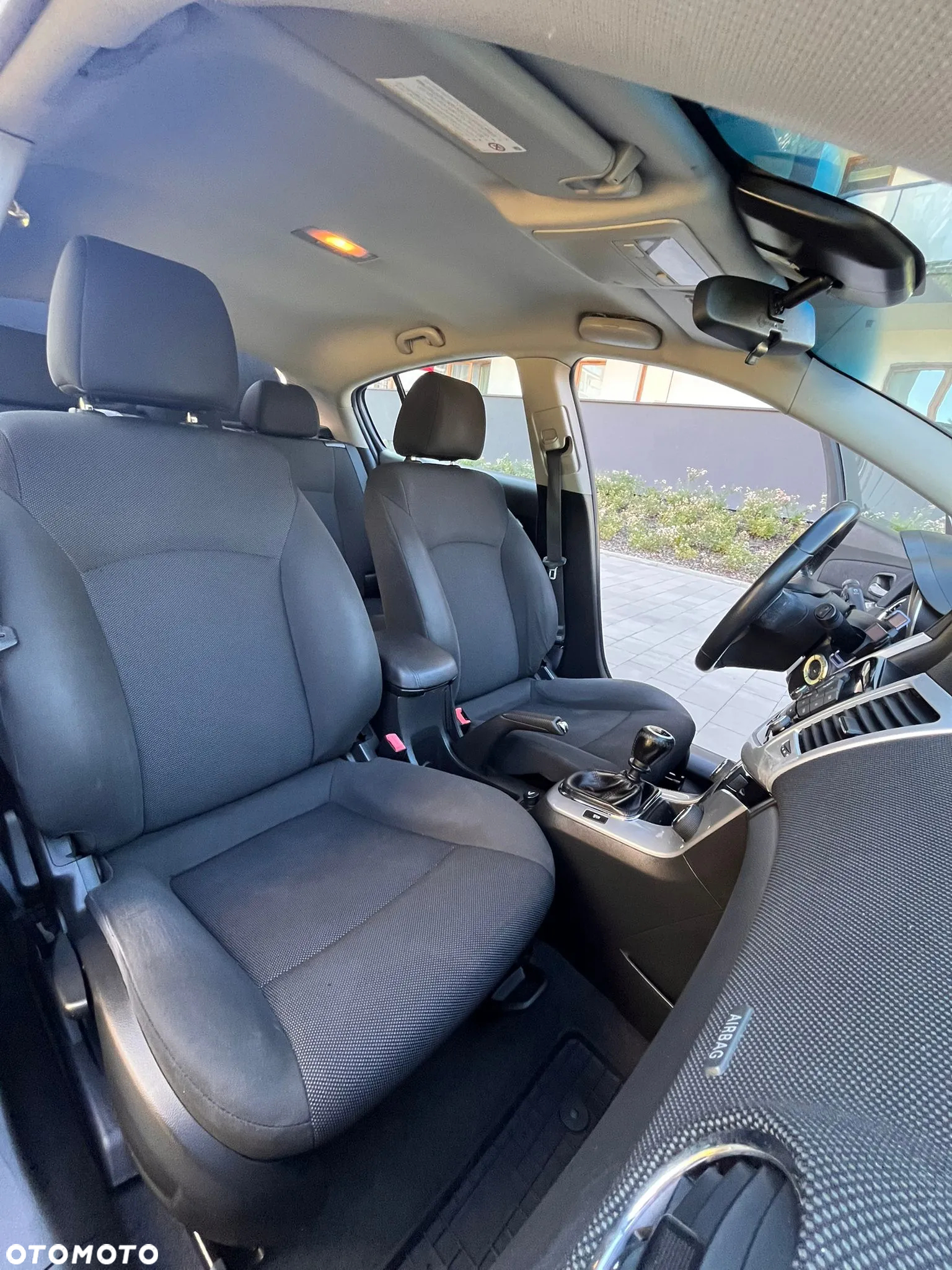 Chevrolet Cruze 1.8 LTZ - 18