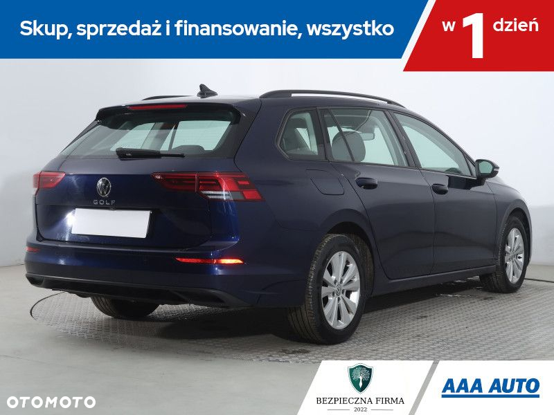 Volkswagen Golf - 6