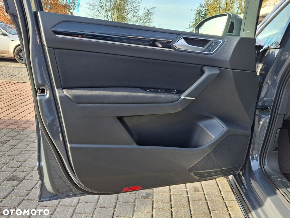 Volkswagen Touran 1.5 TSI EVO Highline DSG - 8