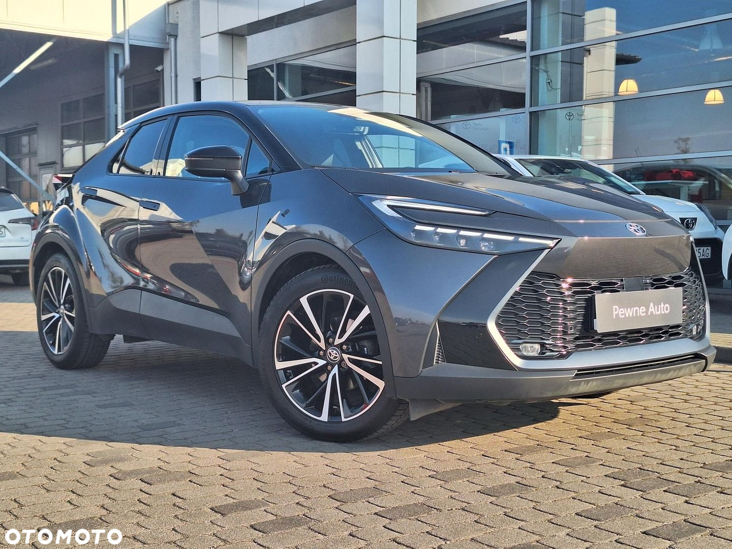 Toyota C-HR - 9