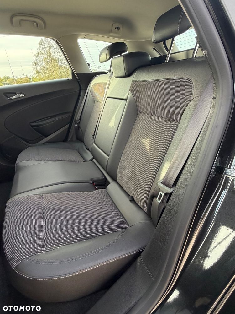 Opel Astra 1.4 Turbo Exklusiv - 22