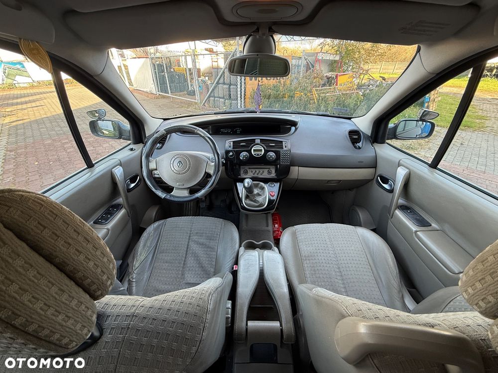 Renault Scenic - 23