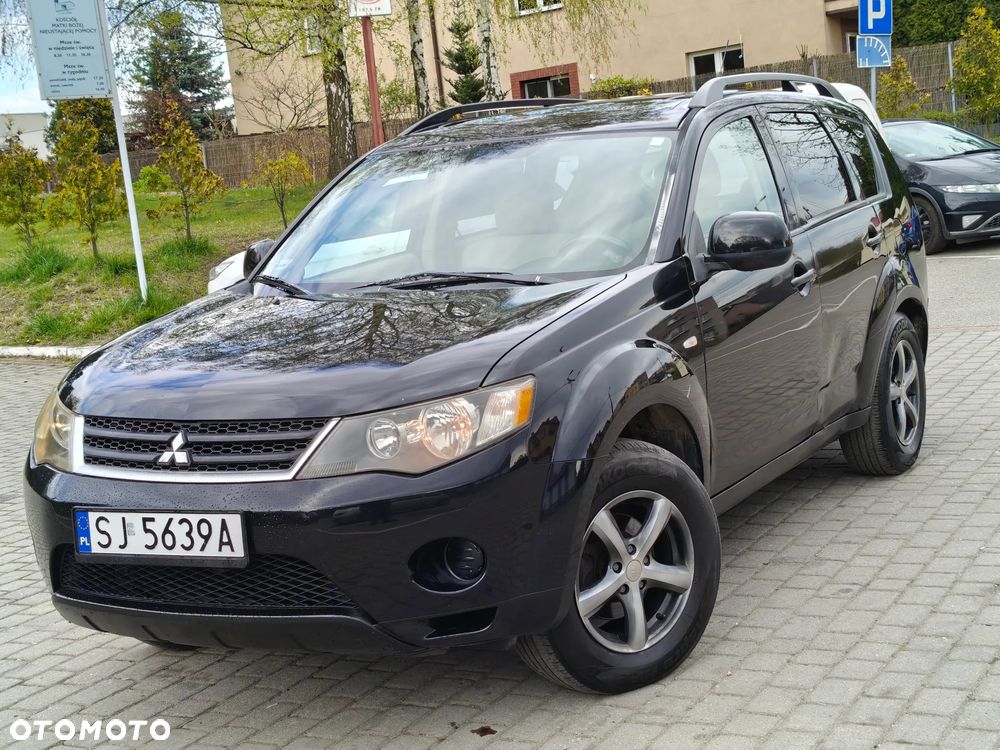 Mitsubishi Outlander 2.4 4WD CVT Intense - 2