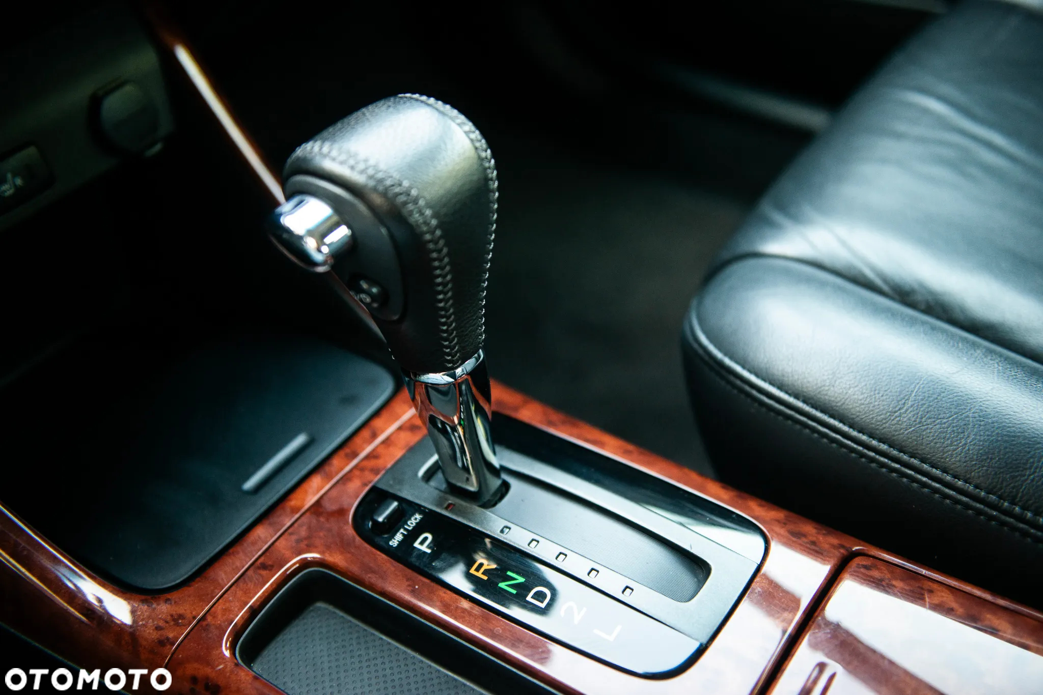 Toyota Camry 3.0 V6 - 34