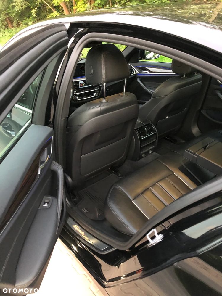 BMW Seria 5 530i xDrive Sport Line - 8