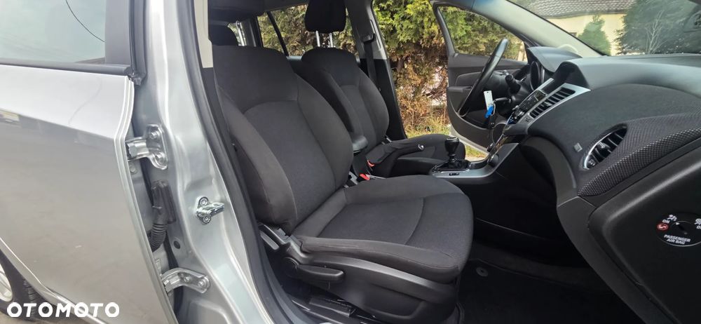 Chevrolet Cruze 1.7TD LT+ - 37