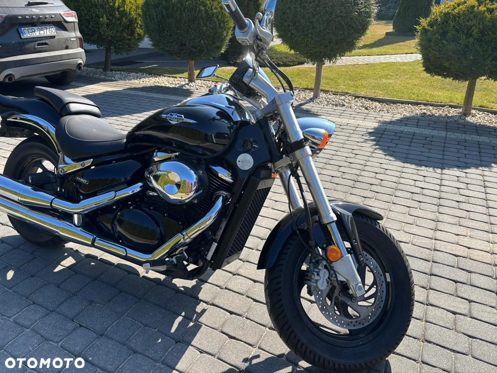 Suzuki Intruder - 3
