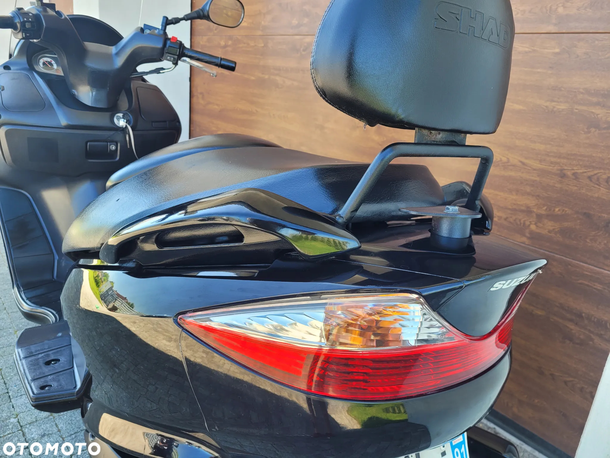 Suzuki Burgman - 15
