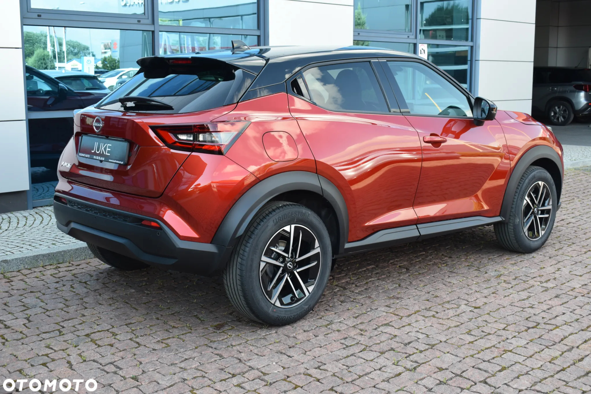 Nissan Juke 1.0 DIG-T N-Connecta DCT - 3