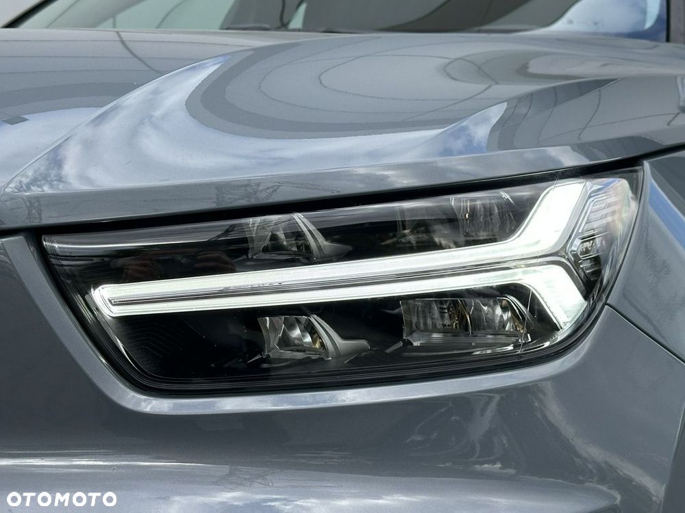 Volvo XC 40 - 4