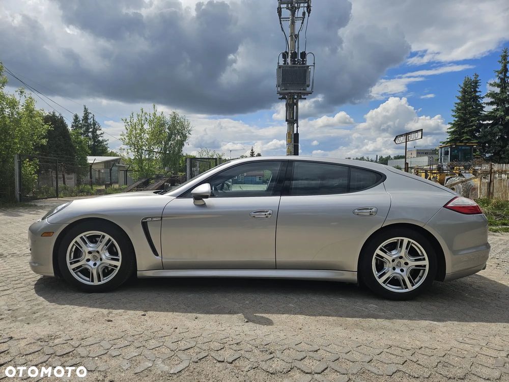 Porsche Panamera - 8