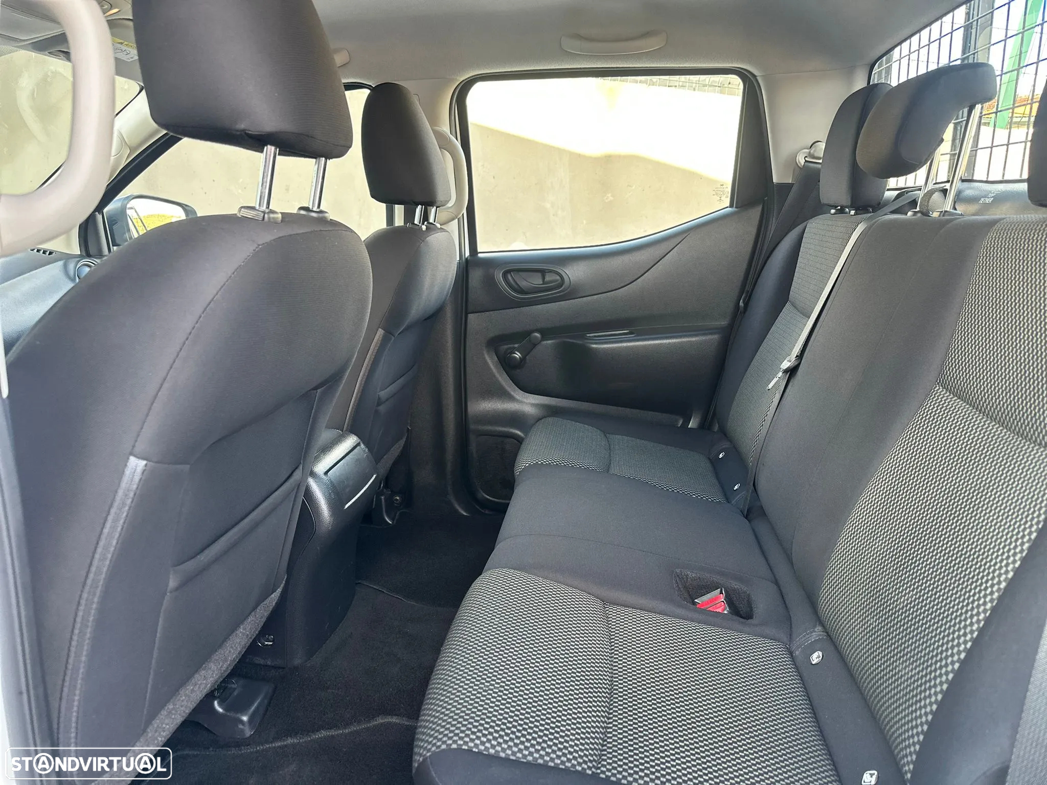 Nissan Navara 2.3 dCi 4x4 - 18