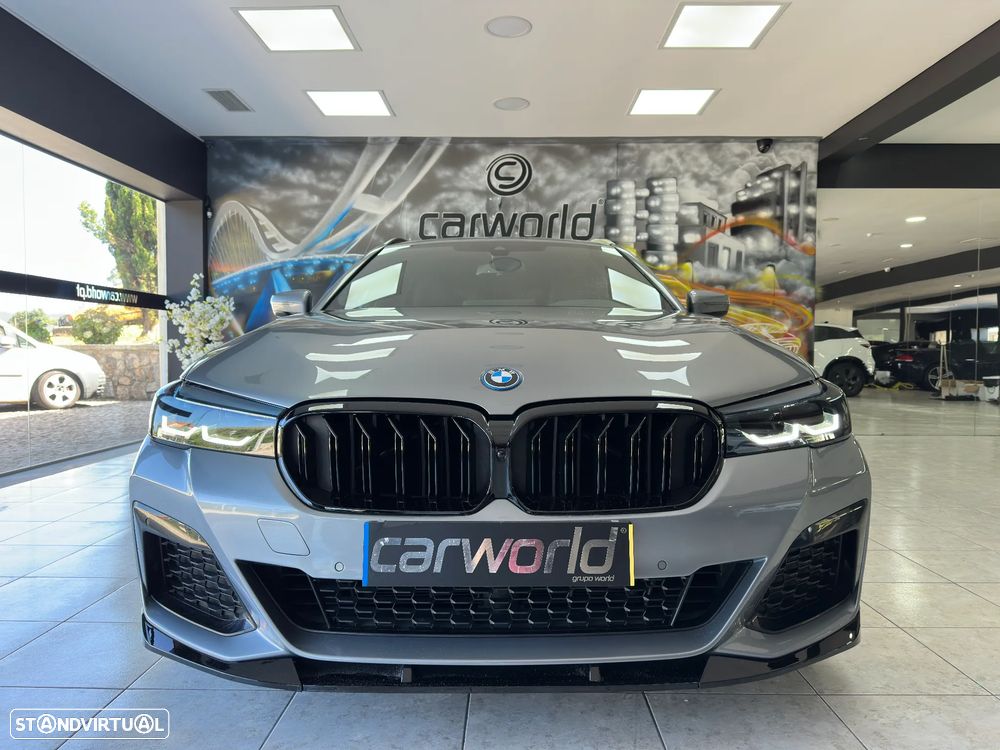 BMW 530 e Pack M — fotografia 2