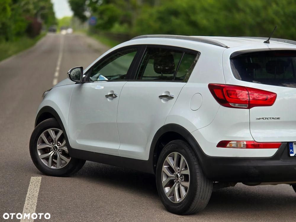 Kia Sportage 1.7 CRDI 2WD Dream-Team Edition - 36