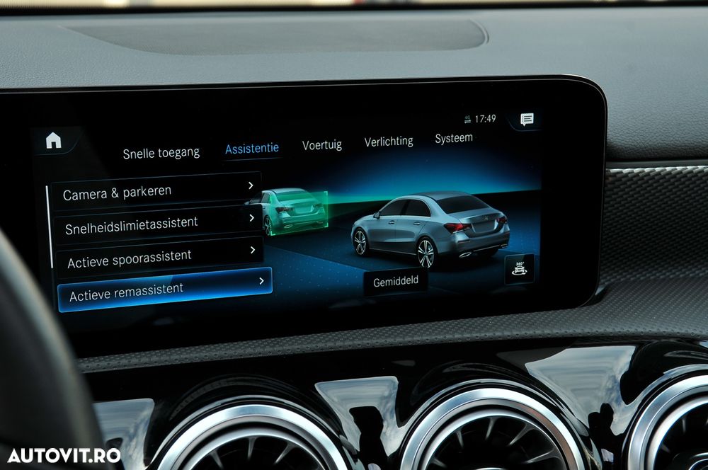 Mercedes-Benz A 180 7G-DCT Edition 2021 - 27