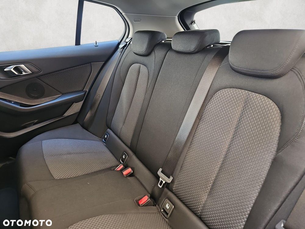 BMW Seria 1 118i Advantage - 22