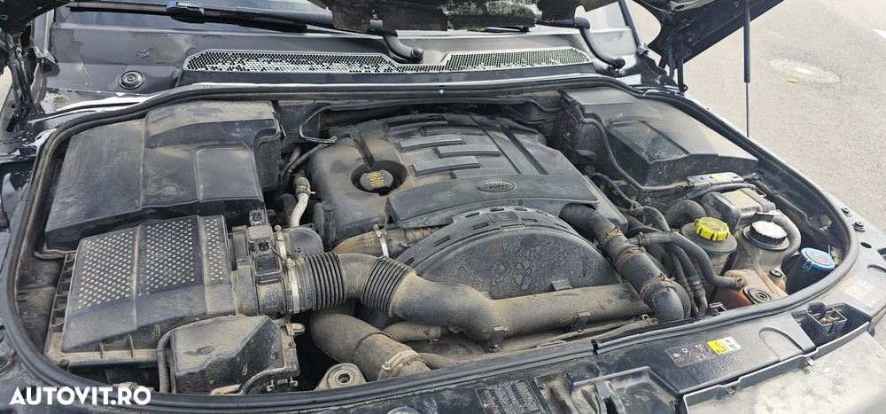 Land Rover Range Rover Sport 2010 photo 4
