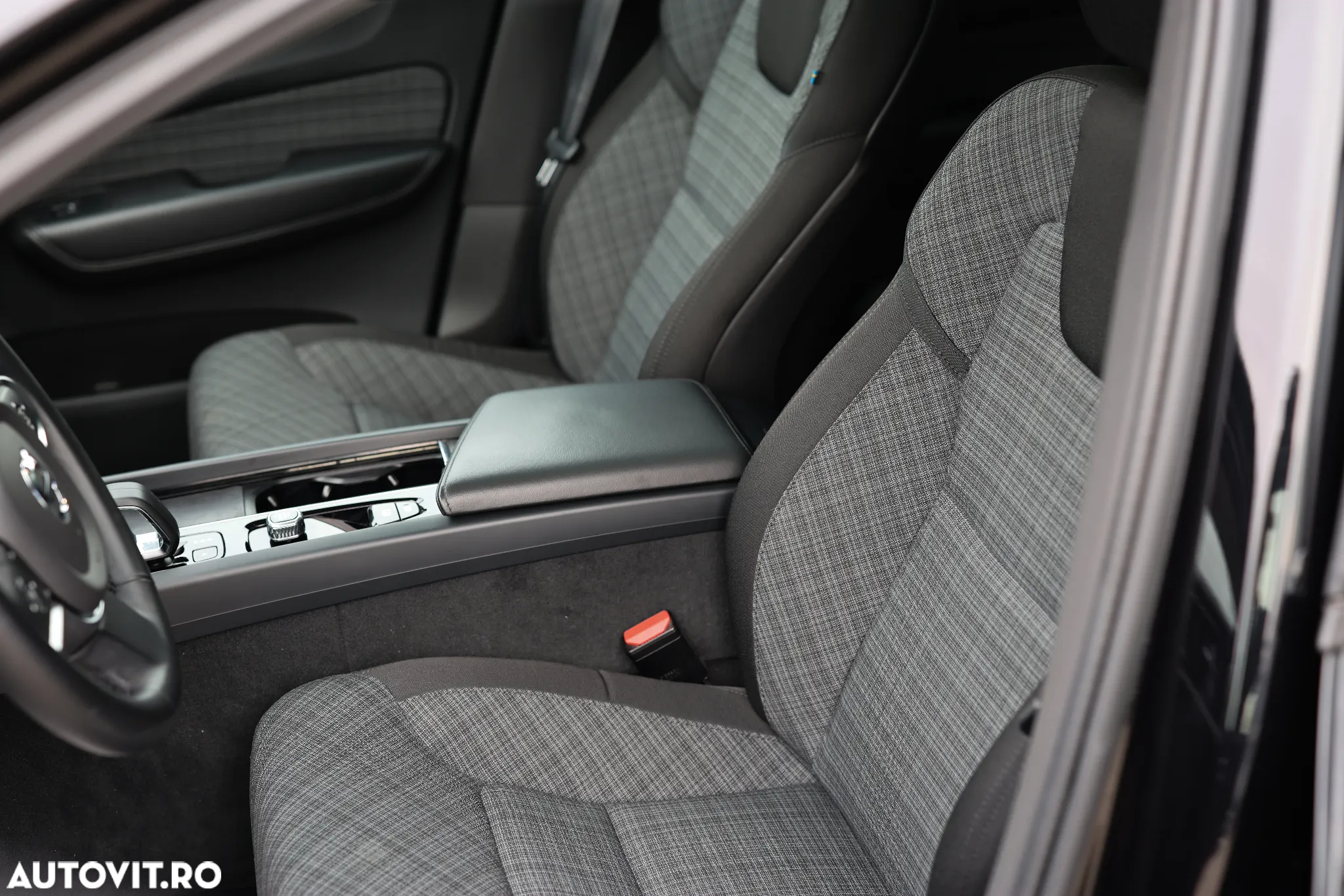 Volvo XC 60 Recharge T6 AWD AT Core - 6