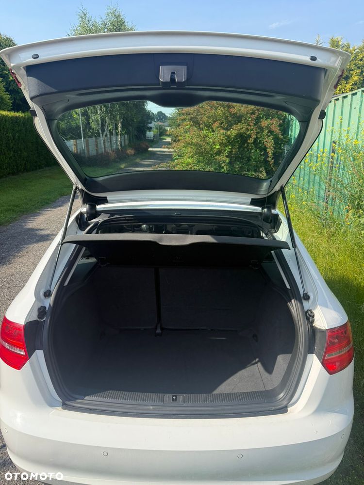 Audi A3 Sportback 2.0 TDI Ambition - 12