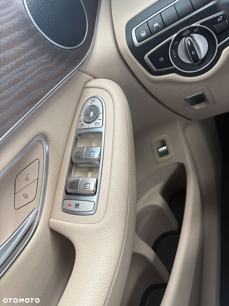 Mercedes-Benz GLC - 16
