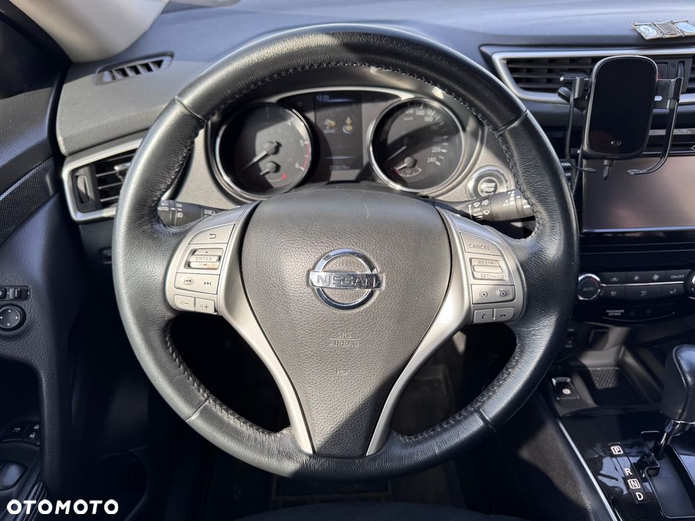 Nissan X-Trail 1.6 DCi N-Connecta 2WD Xtronic 7os - 17
