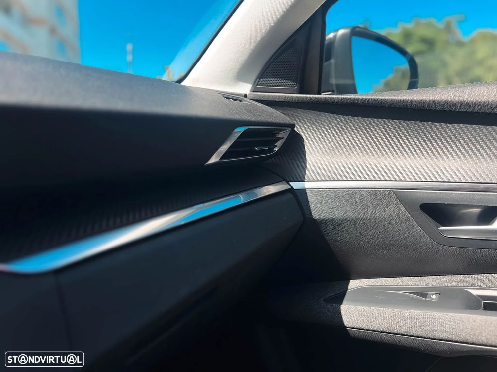 Peugeot 5008 1.5 BlueHDi Allure Pack EAT8 - 8