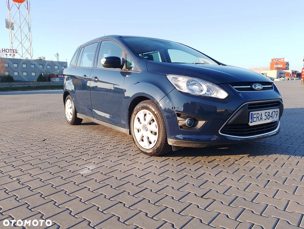 Ford Grand C-MAX - 3
