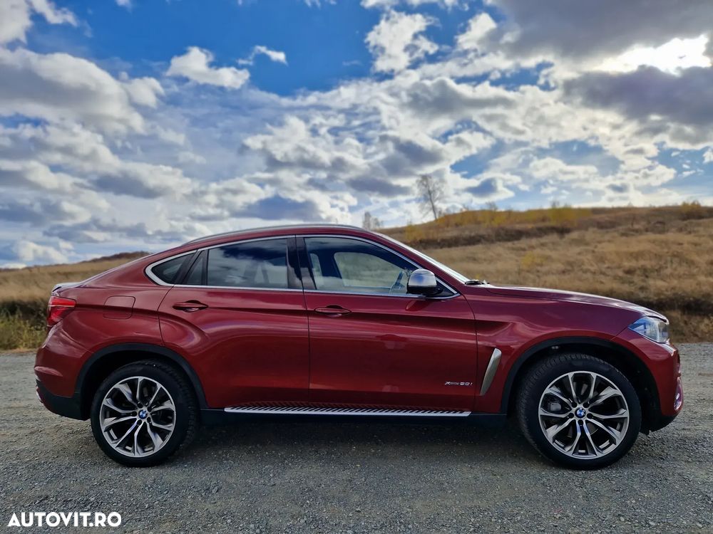 BMW X6 xDrive50i - 12