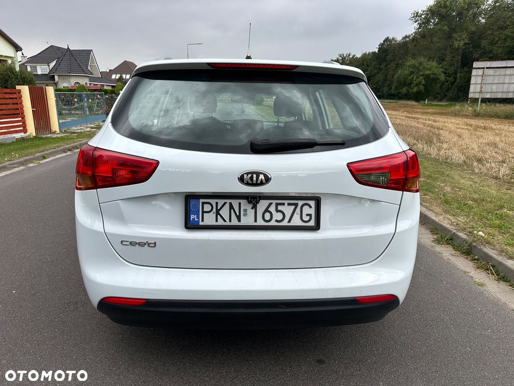 Kia Ceed 1.6 GDI Edition 7 - 9