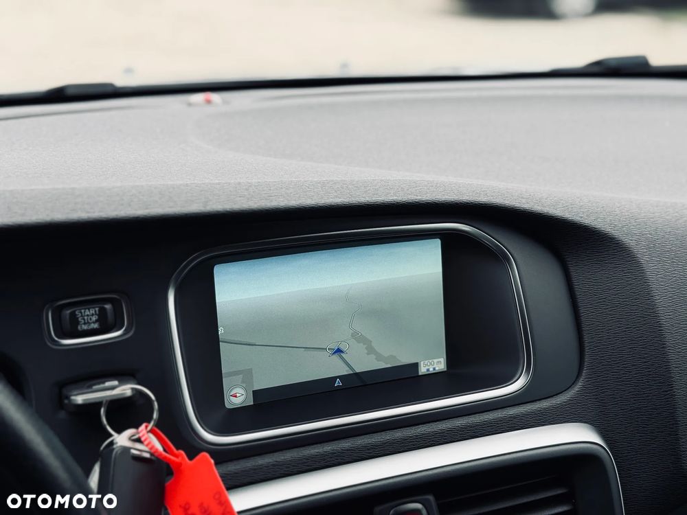 Volvo V40 D2 Momentum - 28