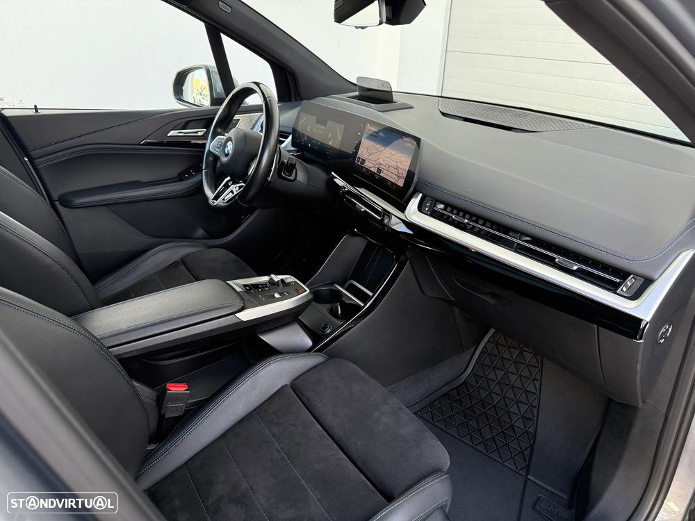 BMW 218 Active Tourer d Pack Desportivo M Auto - 27