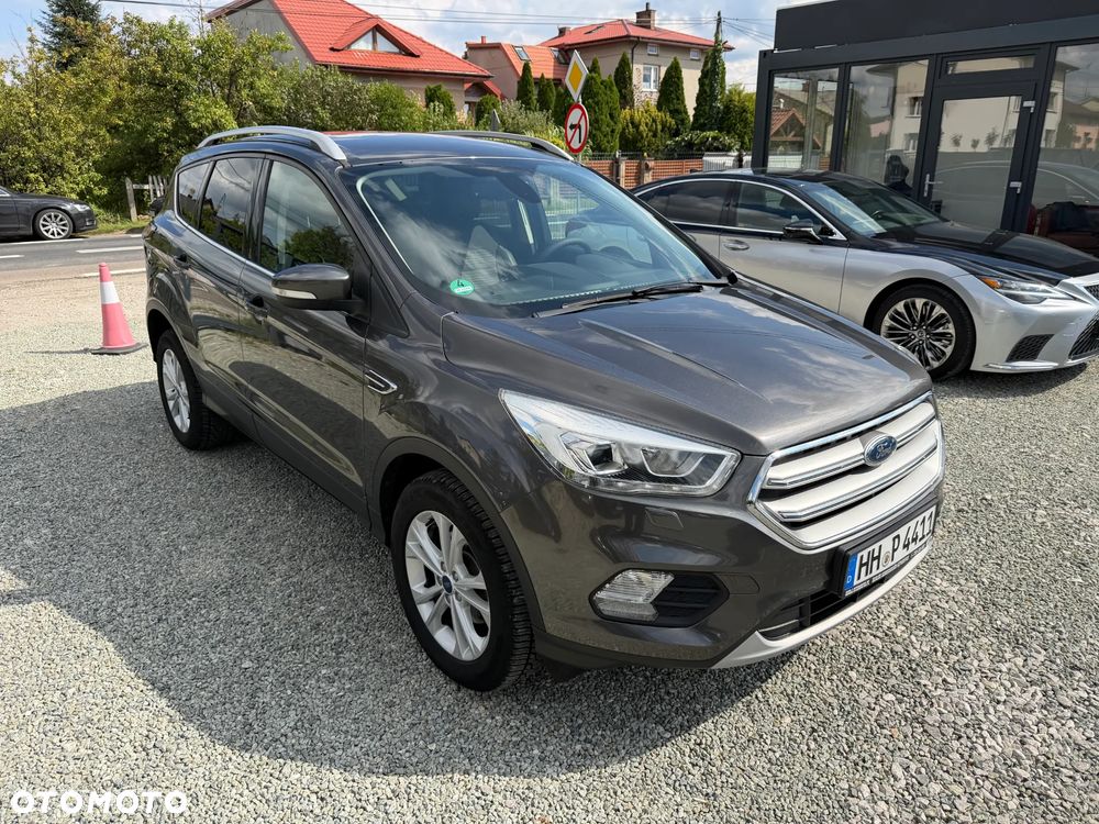 Ford Kuga 1.5 EcoBoost 2x4 Titanium - 4
