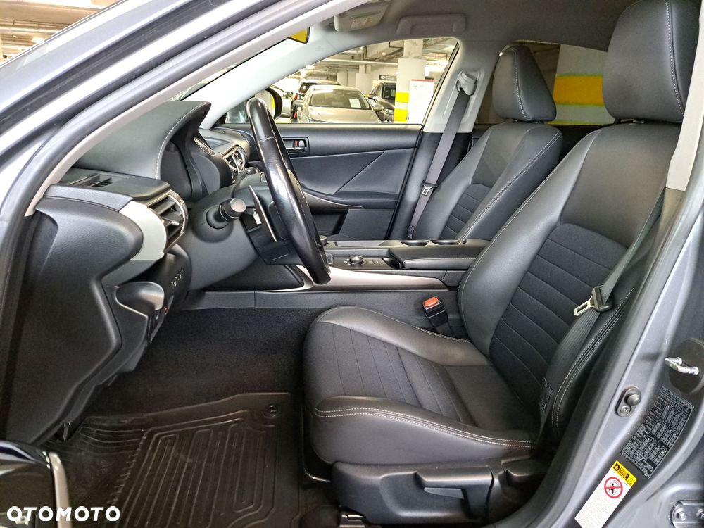 Lexus IS 250 Elite - 11