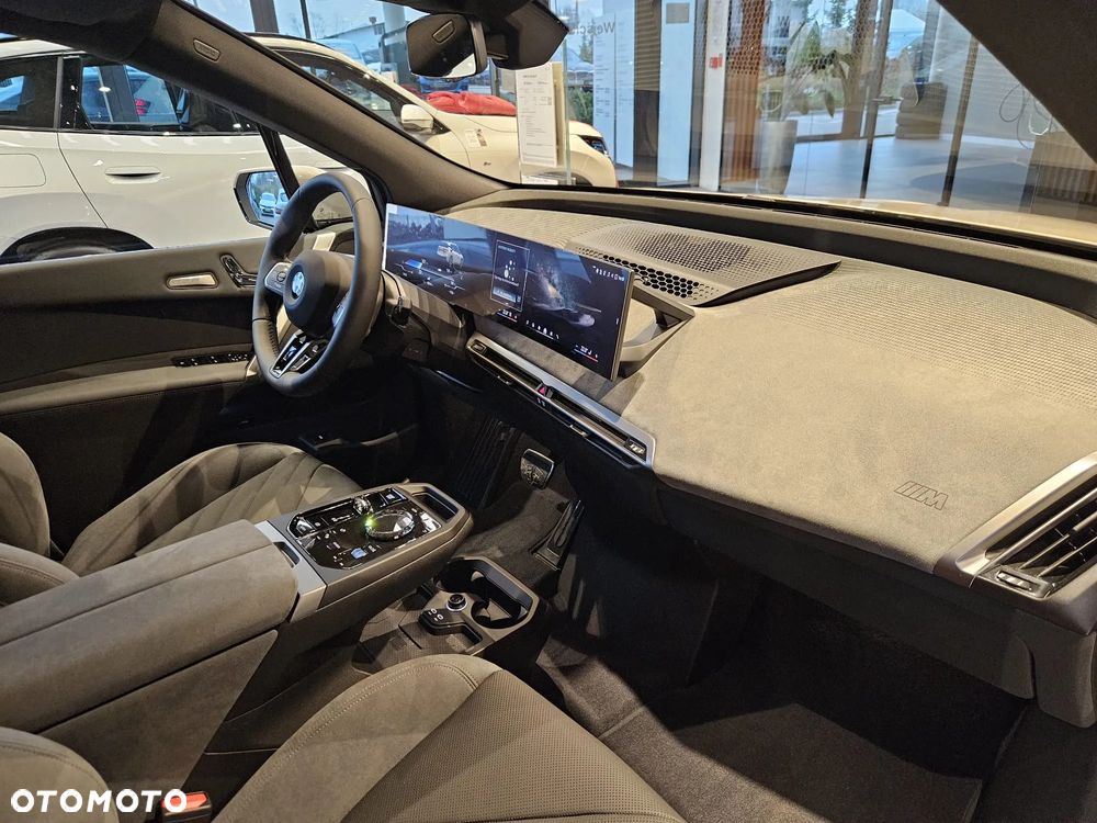 BMW iX xDrive45 - 9