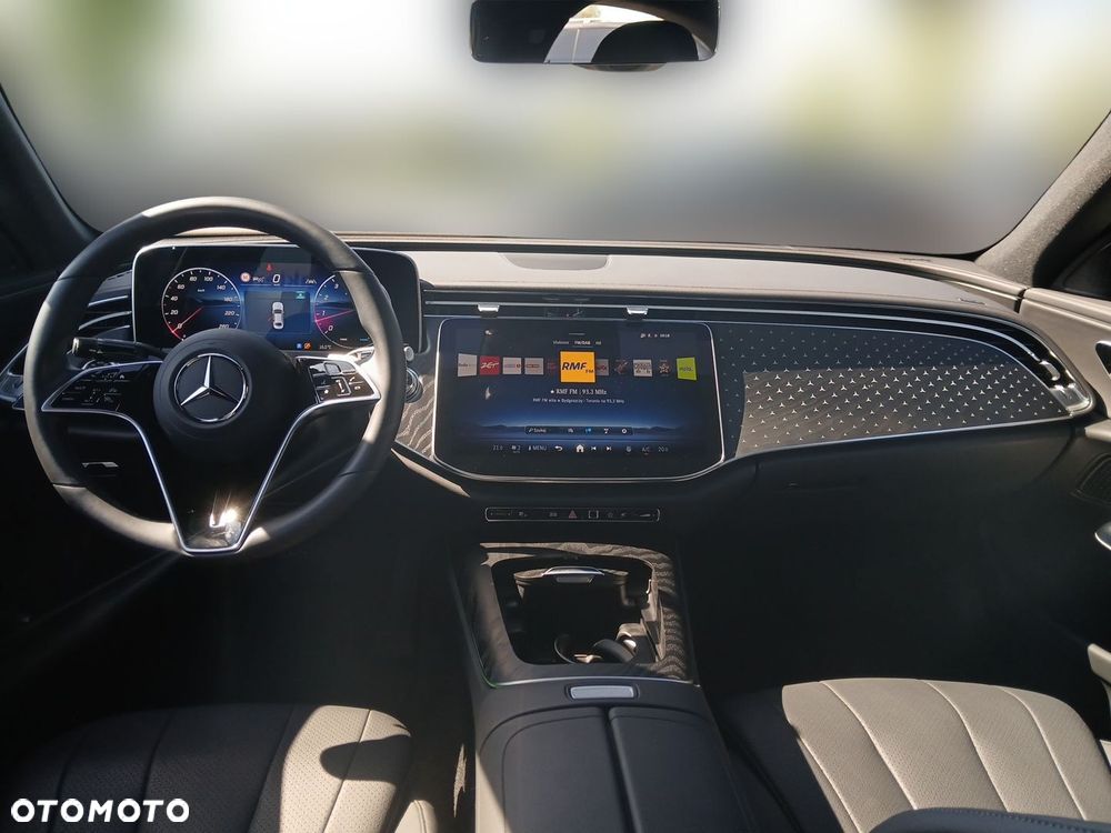 Mercedes-Benz Klasa E 200 4Matic 9G-TRONIC Edition AVANTGARDE - 12
