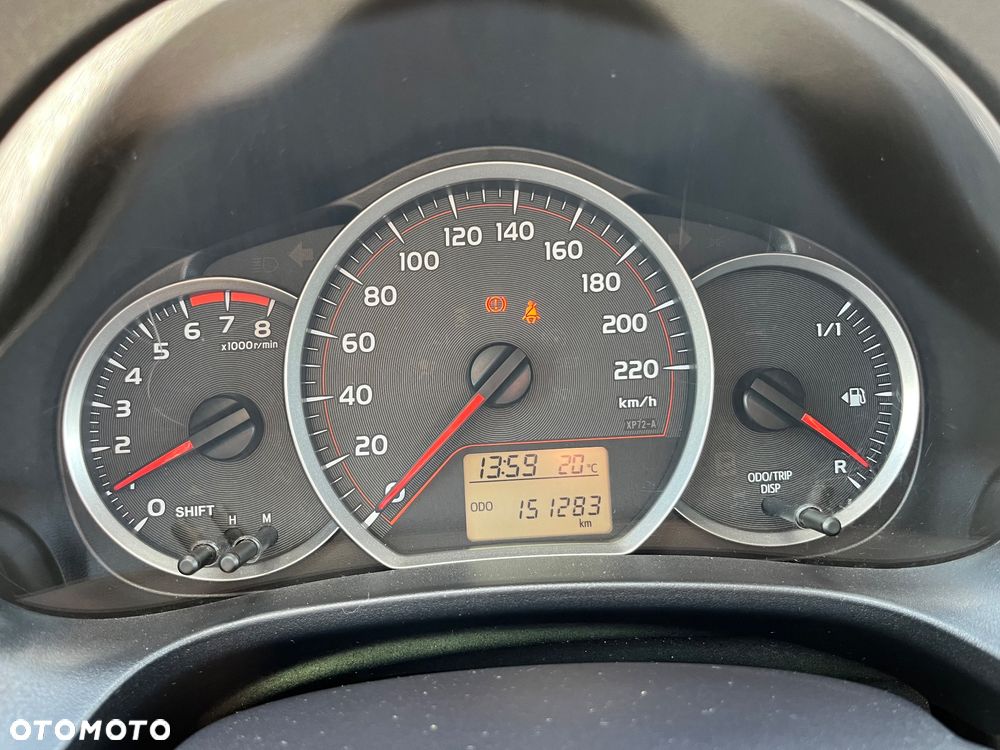 Toyota Yaris 1.33 Premium - 18