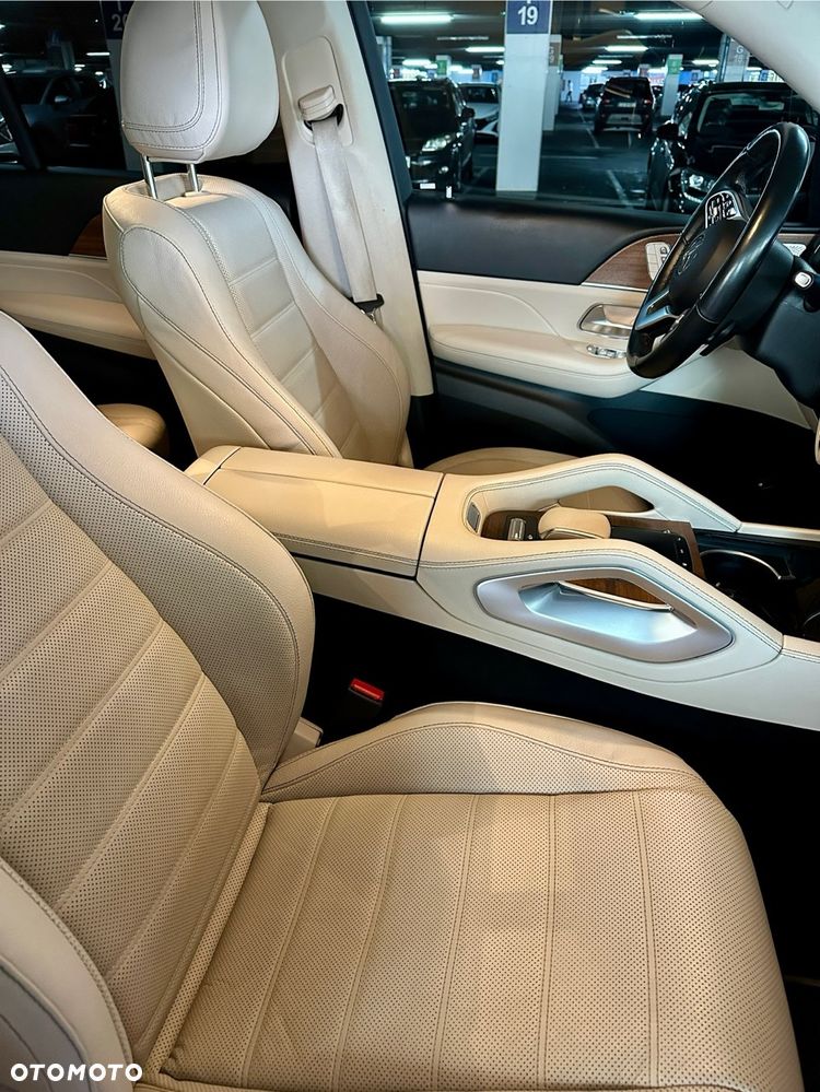 Mercedes-Benz GLE 300 d 4-Matic - 11