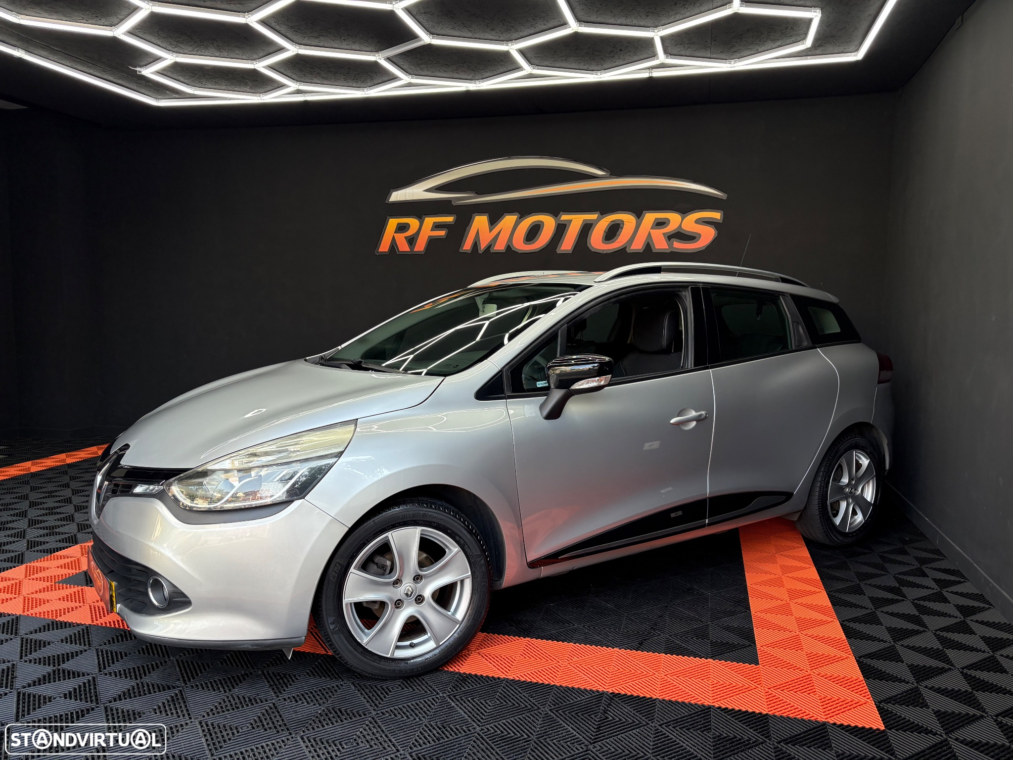 Renault Clio Sport Tourer 0.9 TCE Limited - 16