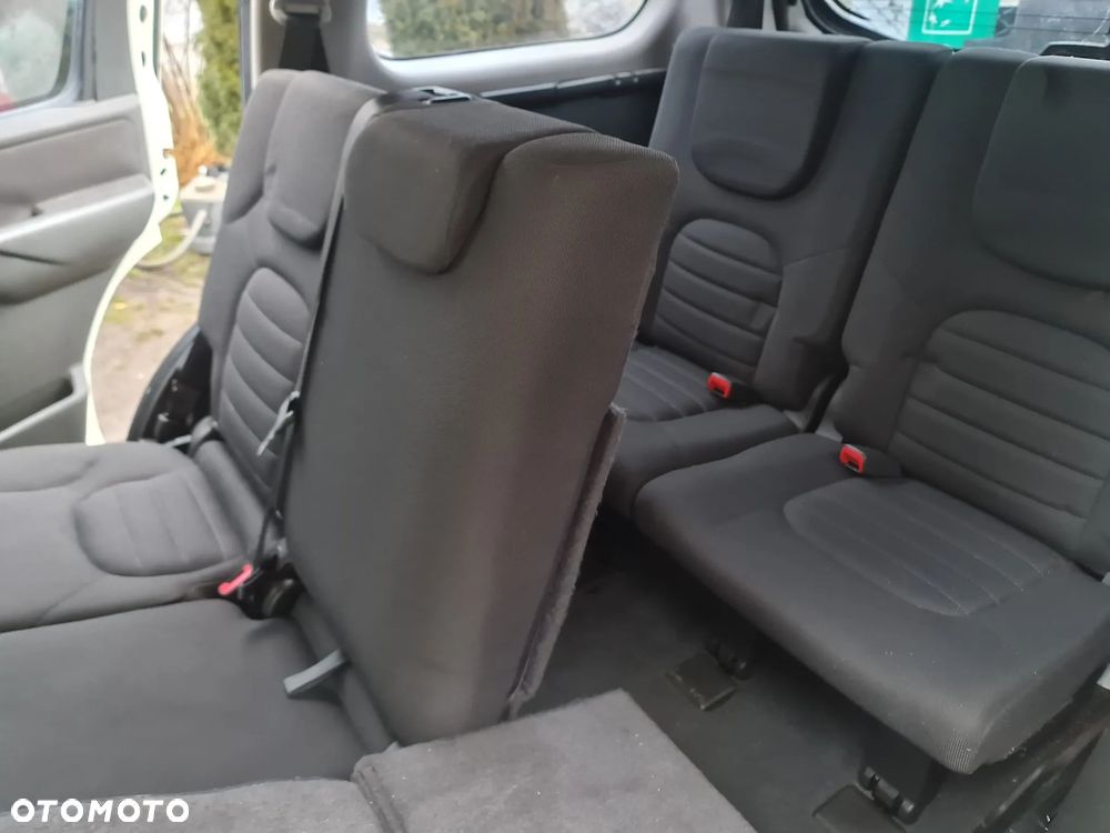 Nissan Pathfinder 2.5 DCi Comfort - 11