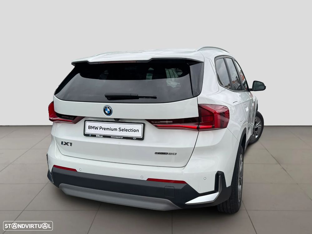 BMW iX1 eDrive20 - 5